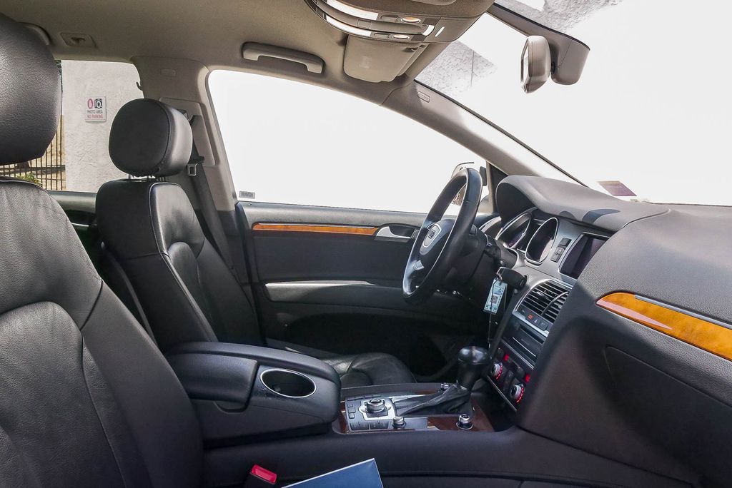 Thumbnail: 2015 Audi Q7 - 9