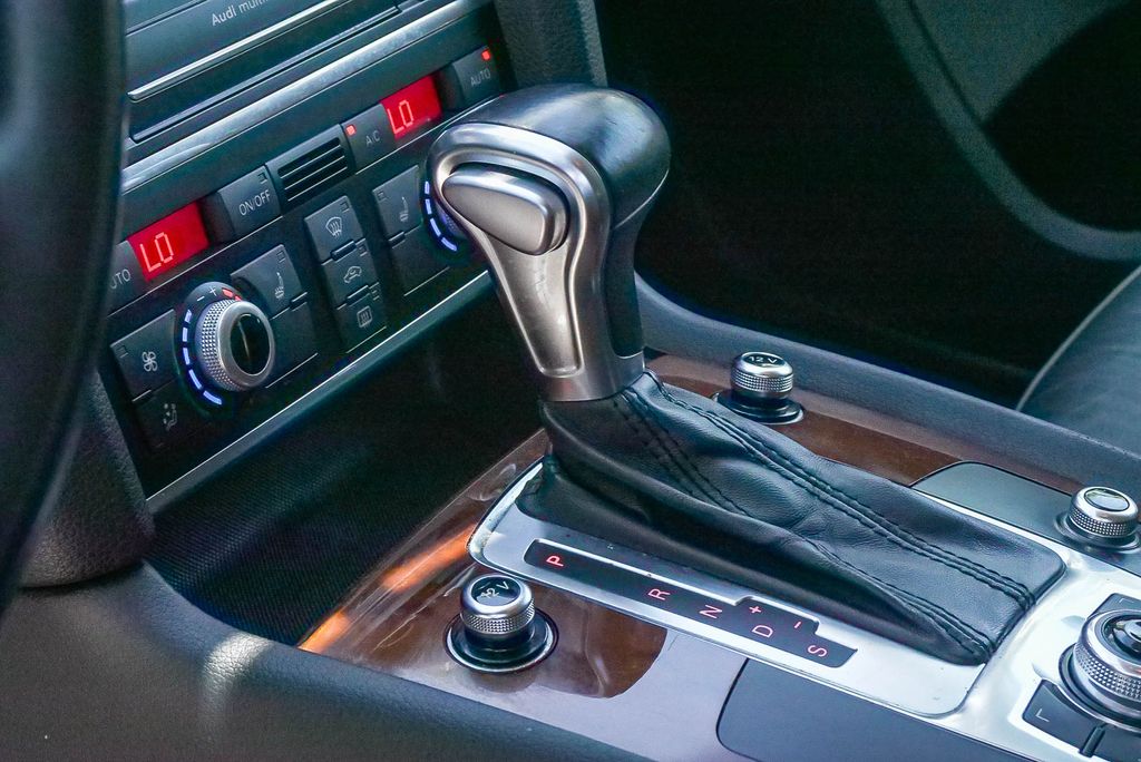 Thumbnail: 2015 Audi Q7 - 14
