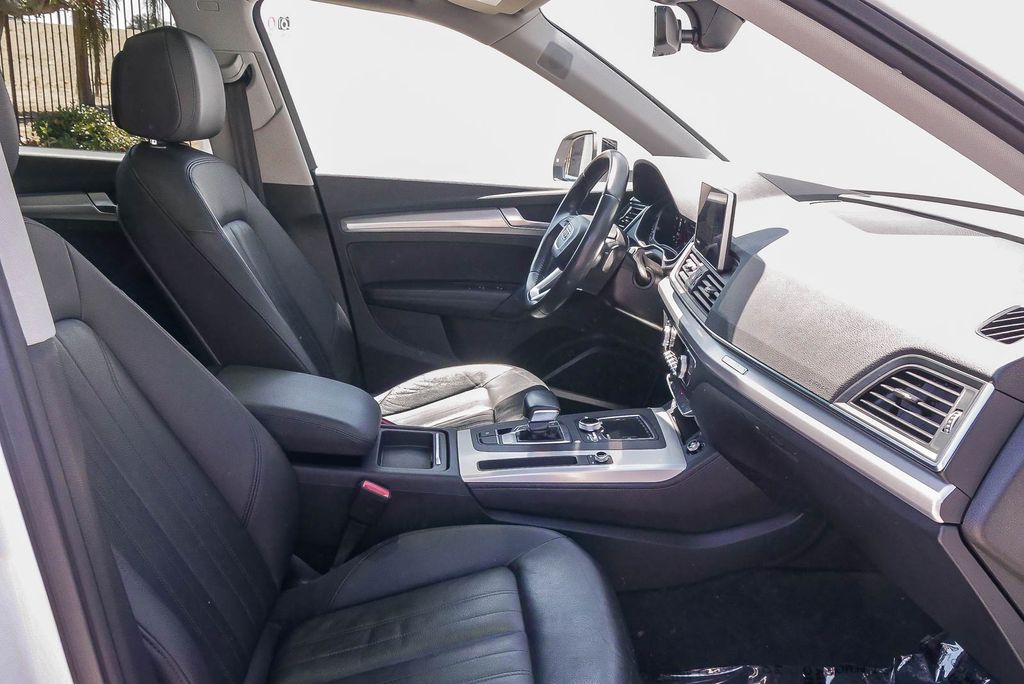 Thumbnail: 2018 Audi Q5 - 9