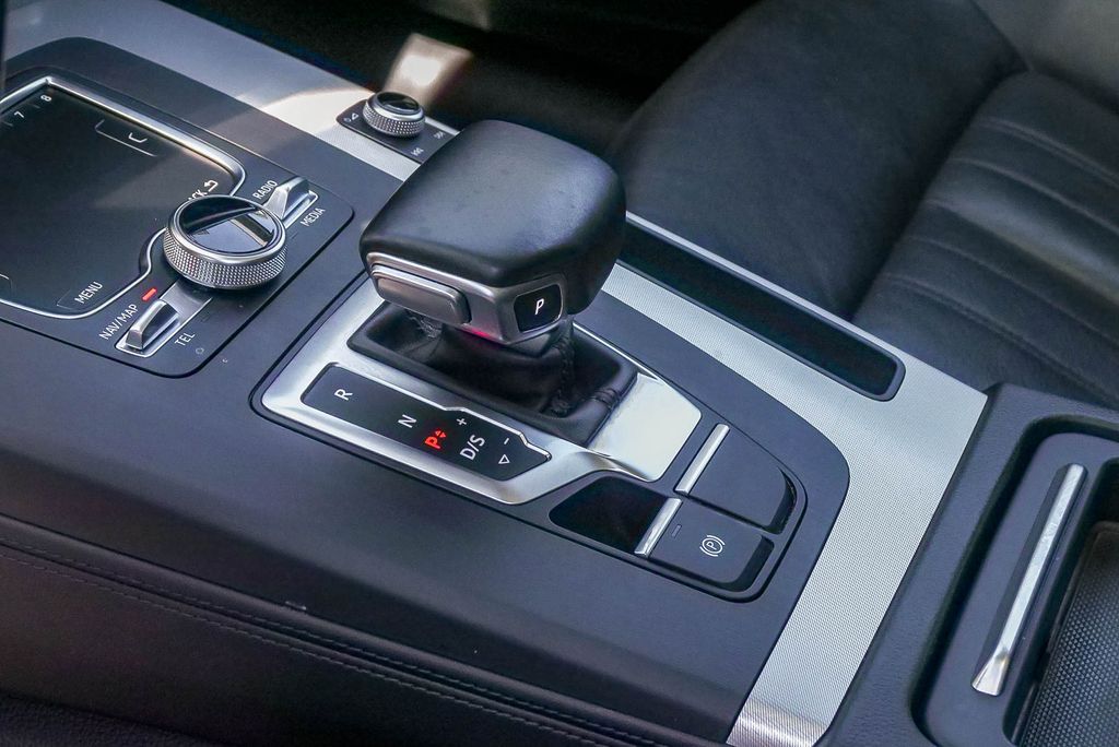 Thumbnail: 2018 Audi Q5 - 14