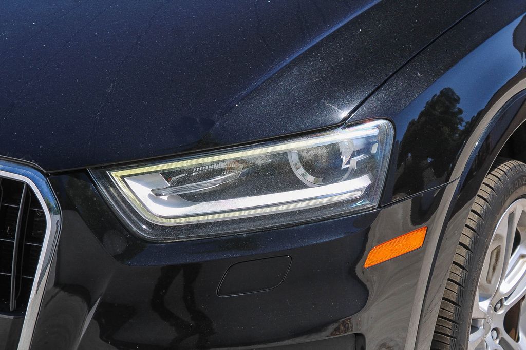 Thumbnail: 2015 Audi Q3 - 12
