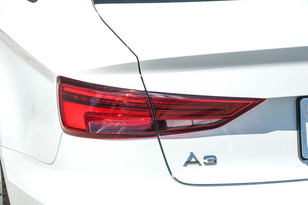 Thumbnail: 2019 Audi A3 - 10