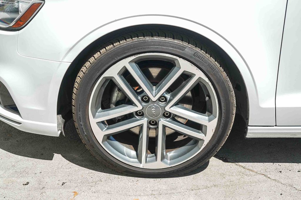 Thumbnail: 2019 Audi A3 - 11