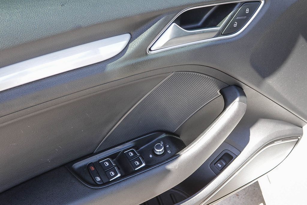 Thumbnail: 2015 Audi S3 - 27