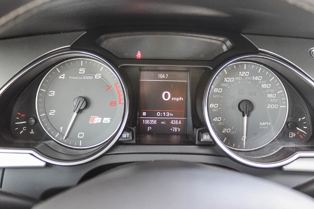 Thumbnail: 2012 Audi S5 - 25