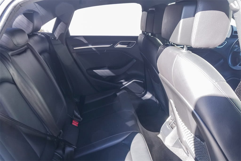 Thumbnail: 2017 Audi A3 - 11