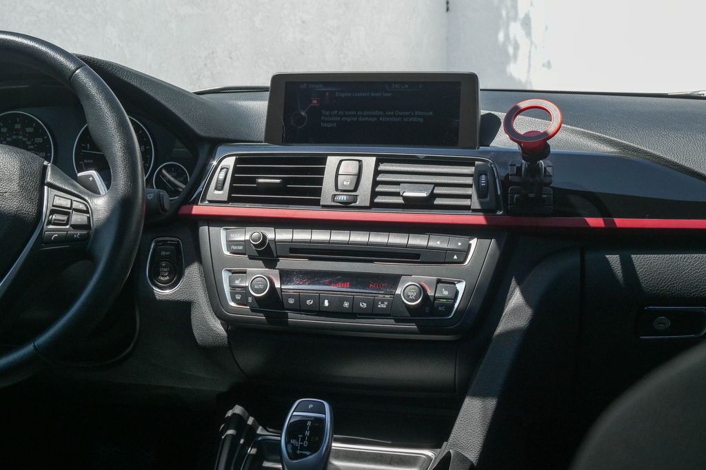 Thumbnail: 2014 BMW 3 Series - 8
