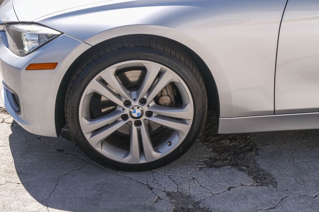 Thumbnail: 2014 BMW 3 Series - 6