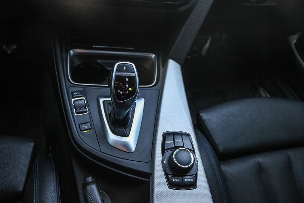 Thumbnail: 2015 BMW 4 Series - 24