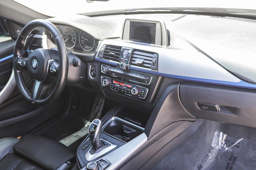 Thumbnail: 2015 BMW 4 Series - 2