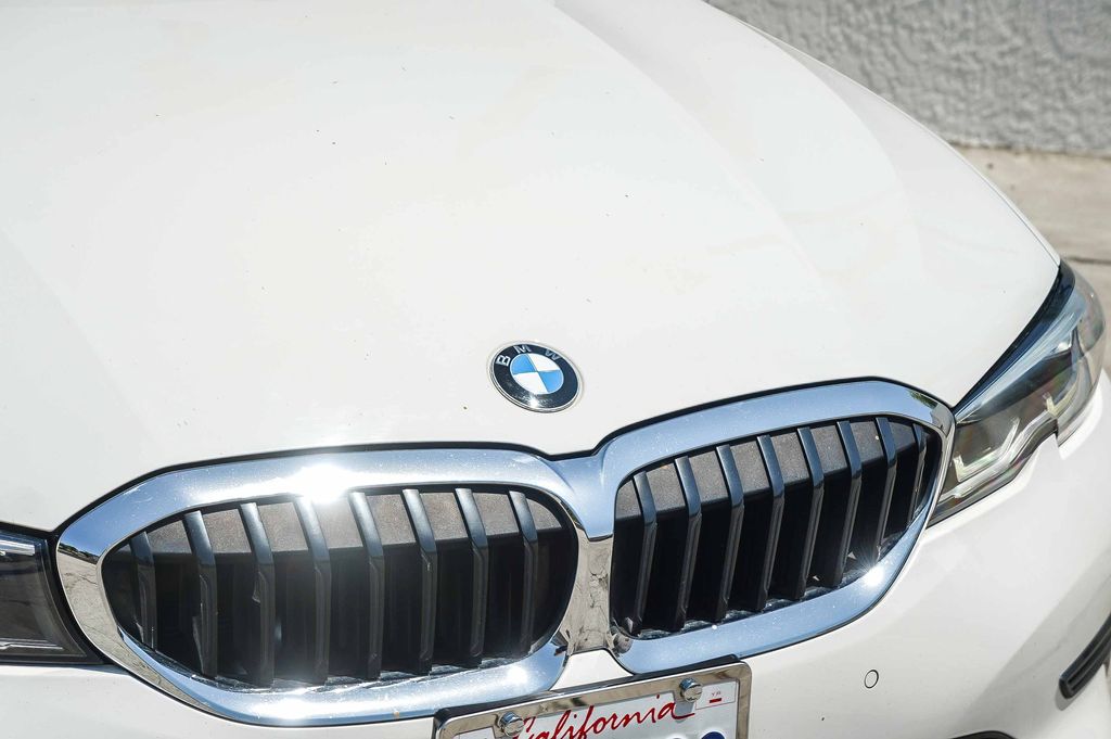 Thumbnail: 2019 BMW 3 Series - 8