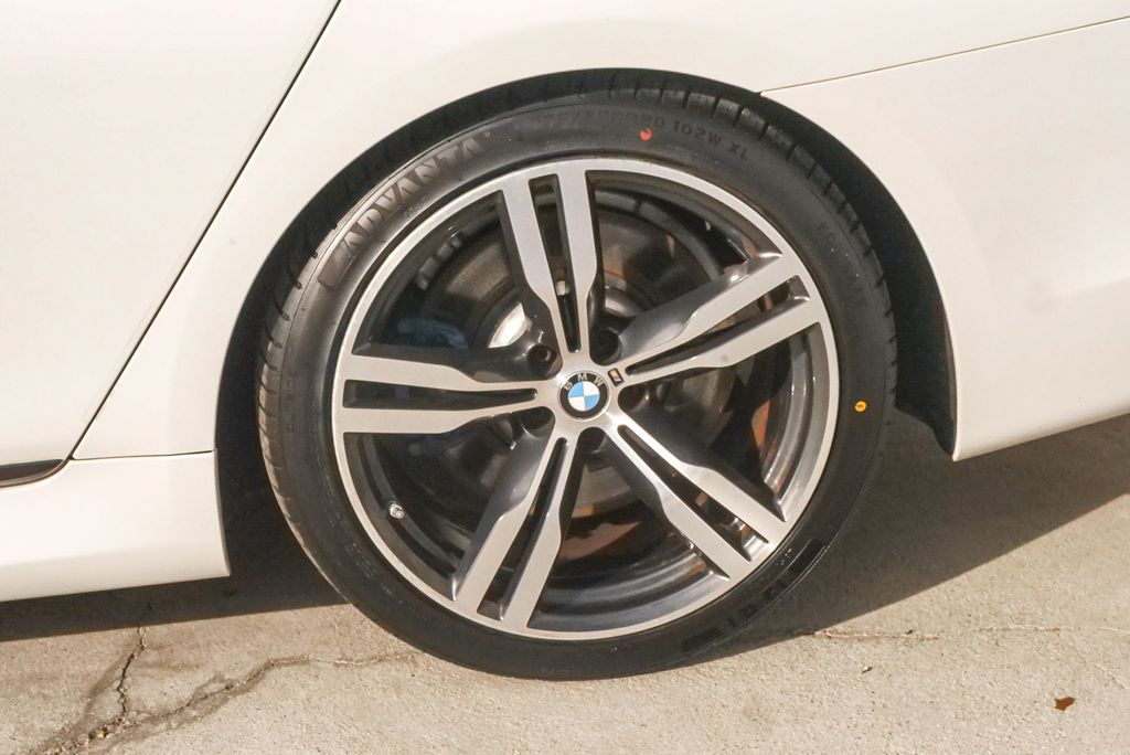 Thumbnail: 2018 BMW 7 Series - 16