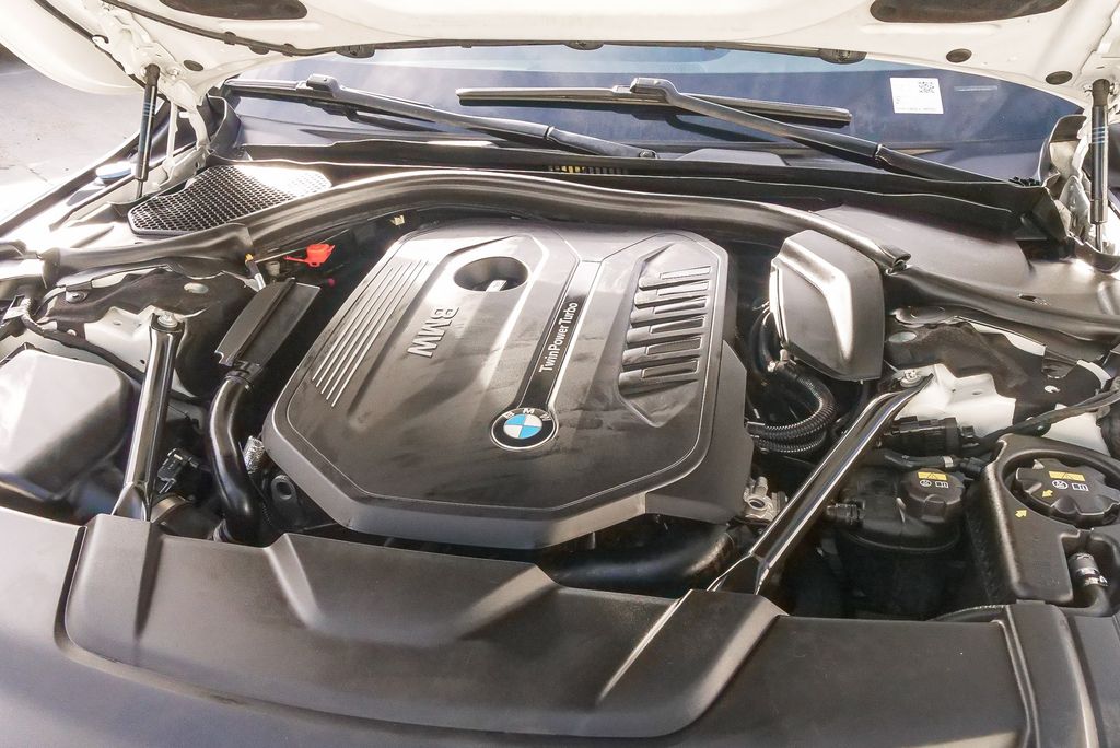 Thumbnail: 2018 BMW 7 Series - 6