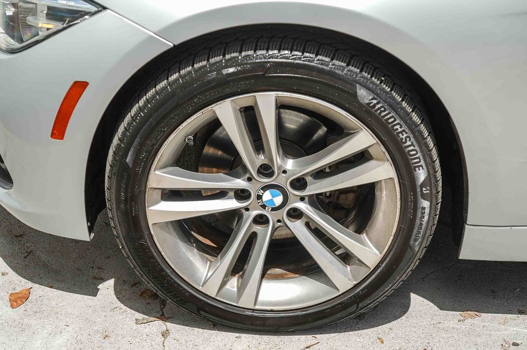 Thumbnail: 2017 BMW 3 Series - 7