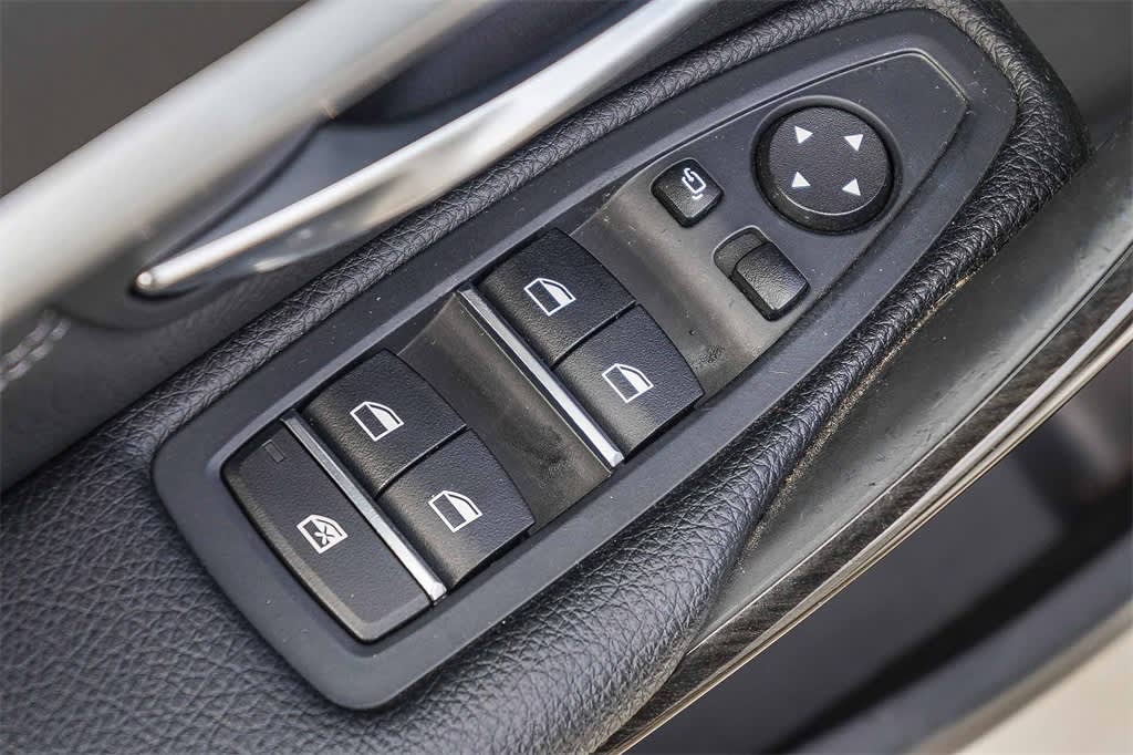 Thumbnail: 2018 BMW 3 Series - 27