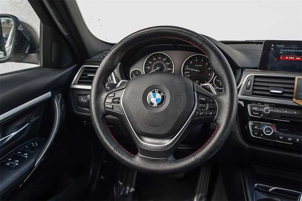 Thumbnail: 2018 BMW 3 Series - 9
