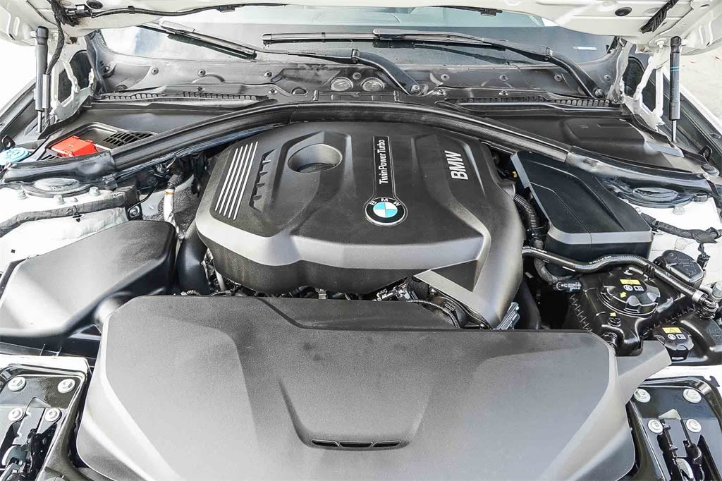 Thumbnail: 2018 BMW 3 Series - 8