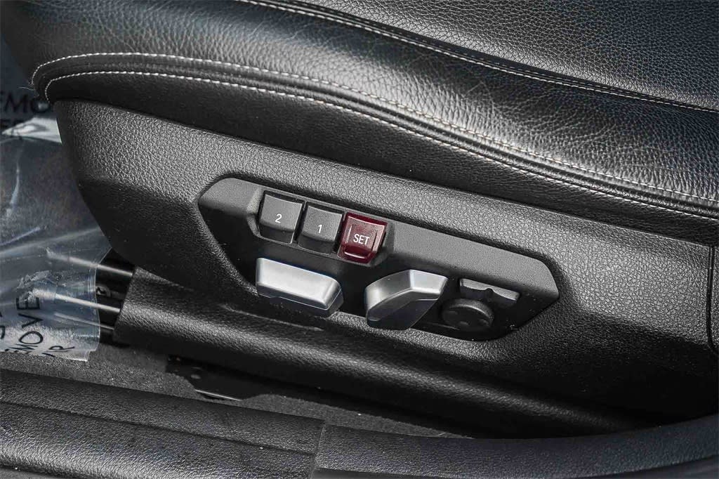 Thumbnail: 2018 BMW 3 Series - 28