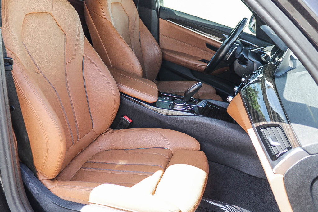 Thumbnail: 2017 BMW 5 Series - 10