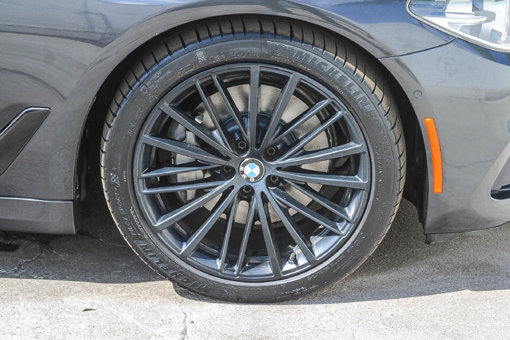 Thumbnail: 2017 BMW 5 Series - 22