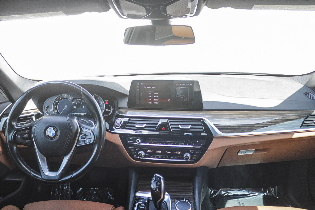 Thumbnail: 2017 BMW 5 Series - 9