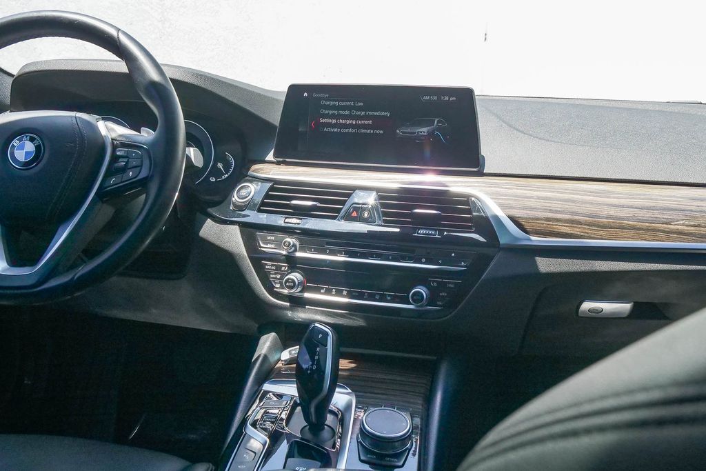 Thumbnail: 2019 BMW 5 Series - 8
