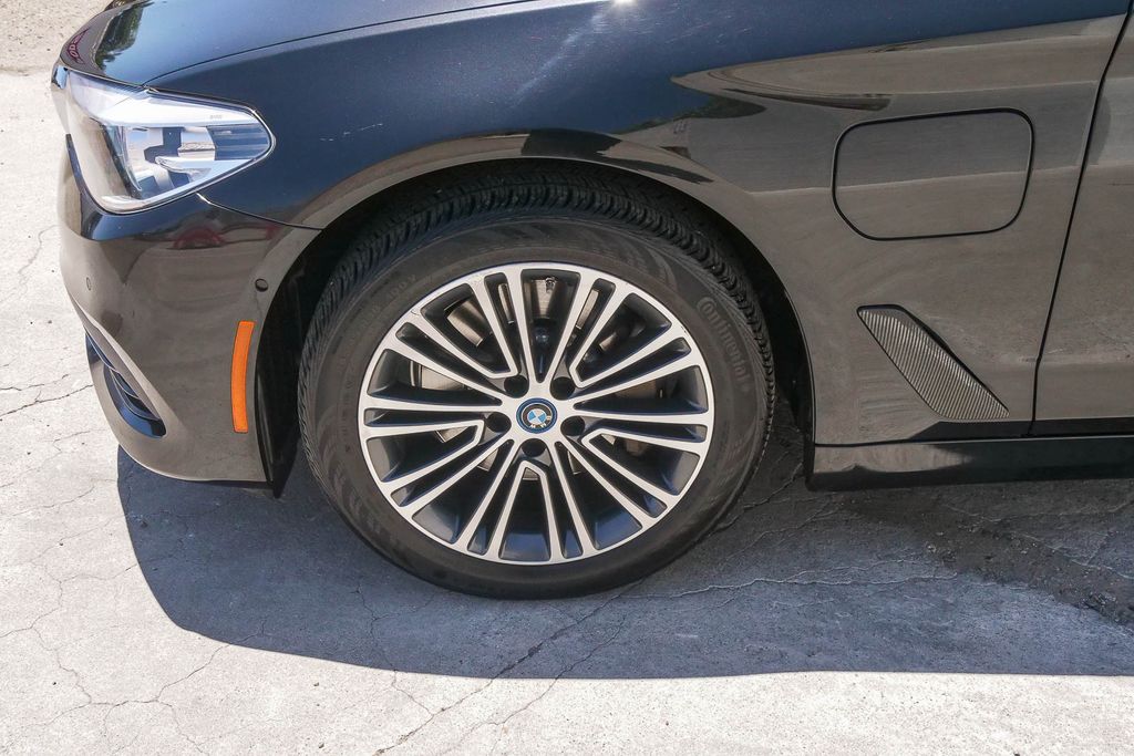 Thumbnail: 2019 BMW 5 Series - 6