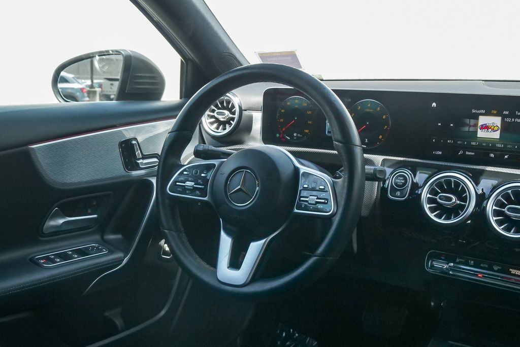 Thumbnail: 2019 Mercedes-Benz A-Class - 8