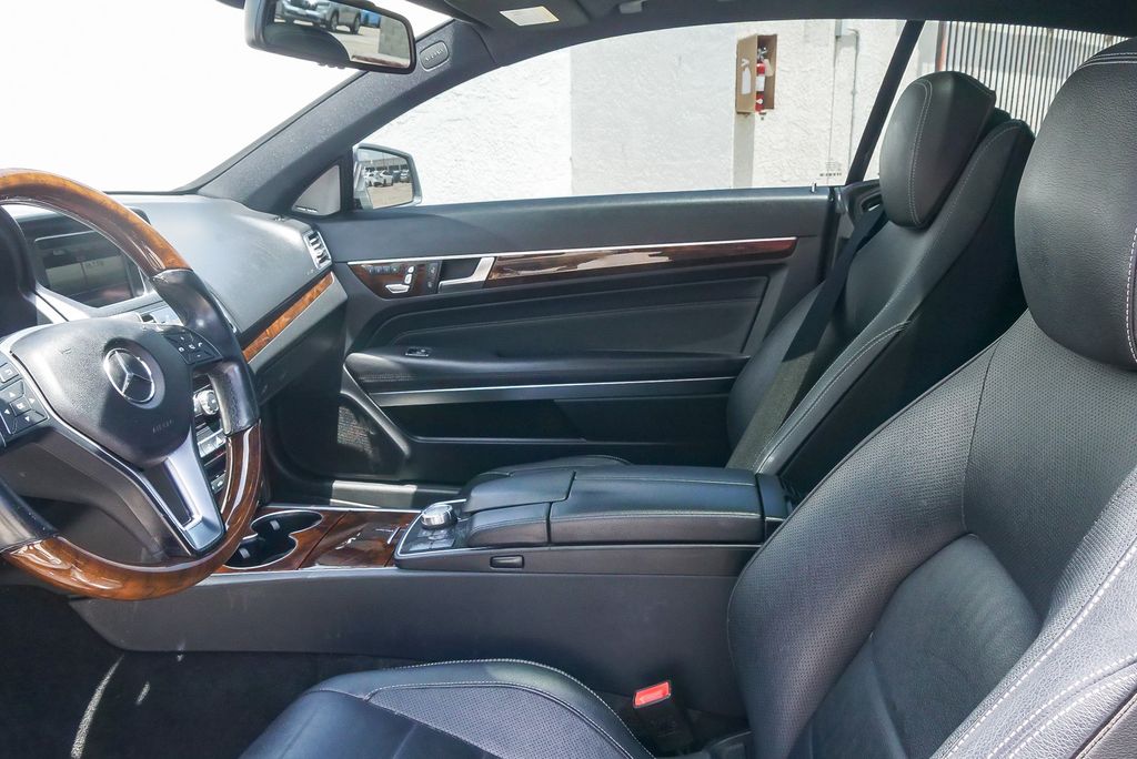 Thumbnail: 2014 Mercedes-Benz E-Class - 8
