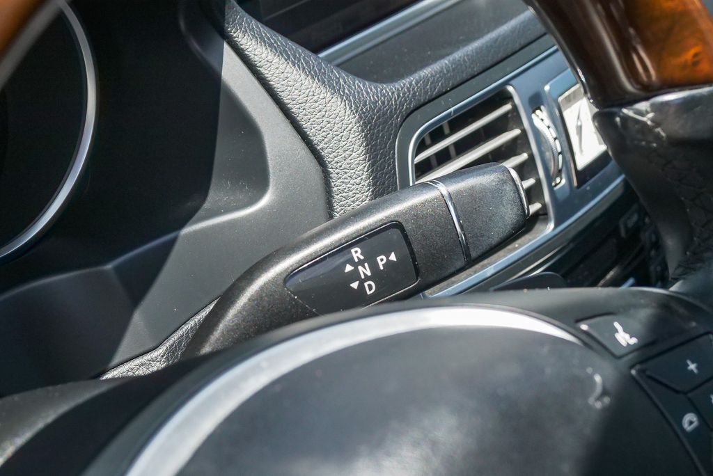 Thumbnail: 2014 Mercedes-Benz E-Class - 19