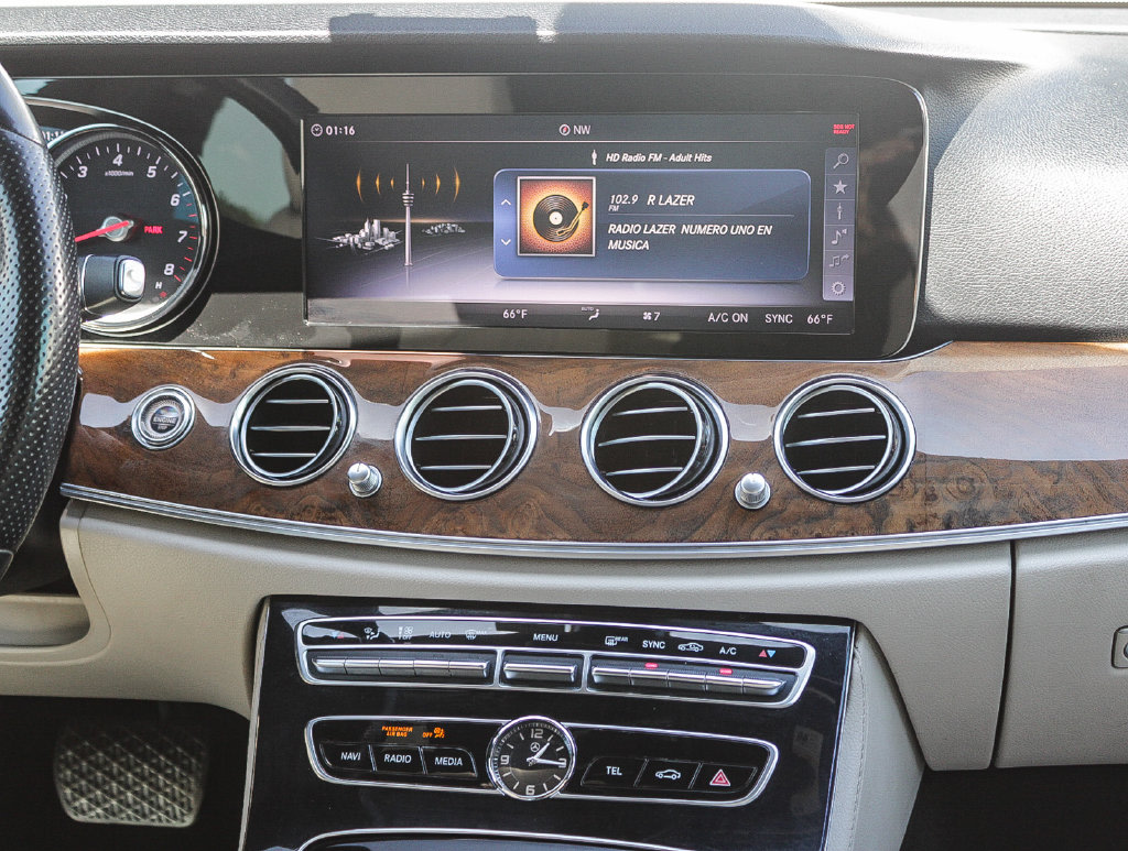Thumbnail: 2018 Mercedes-Benz E-Class - 13