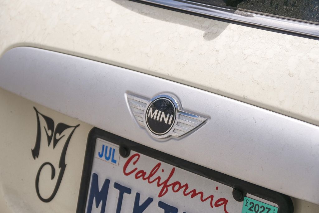 Thumbnail: 2015 MINI Cooper - 5
