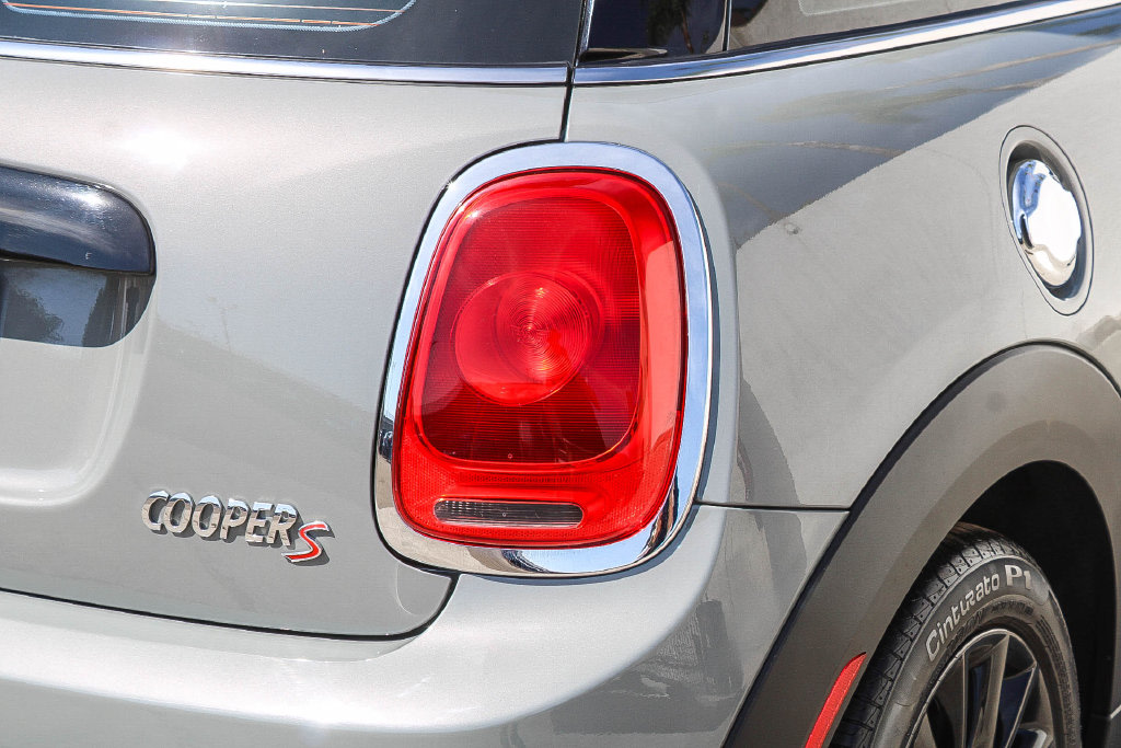 Thumbnail: 2017 MINI Cooper - 19