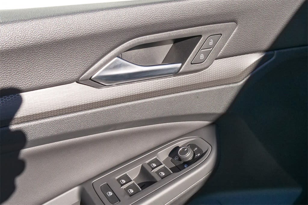 Thumbnail: 2024 Volkswagen Golf - 22