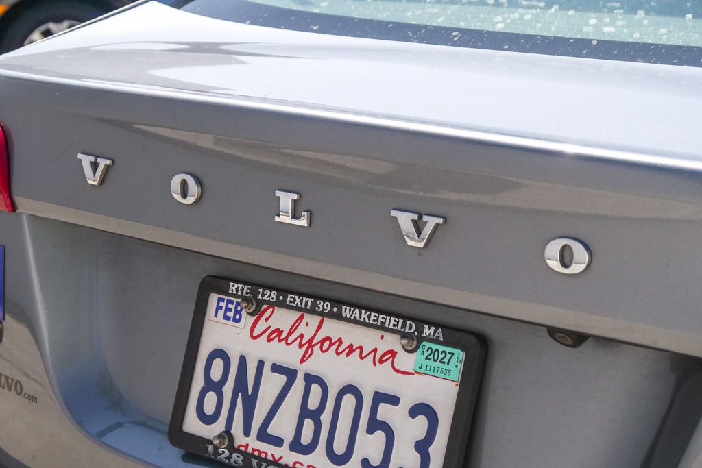 Thumbnail: 2016 Volvo S60 - 5