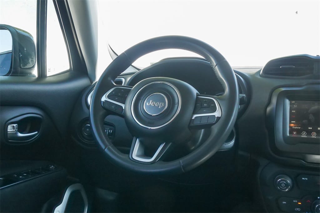Thumbnail: 2018 Jeep Renegade - 11