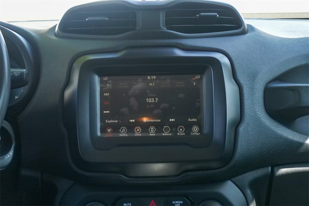 Thumbnail: 2018 Jeep Renegade - 12