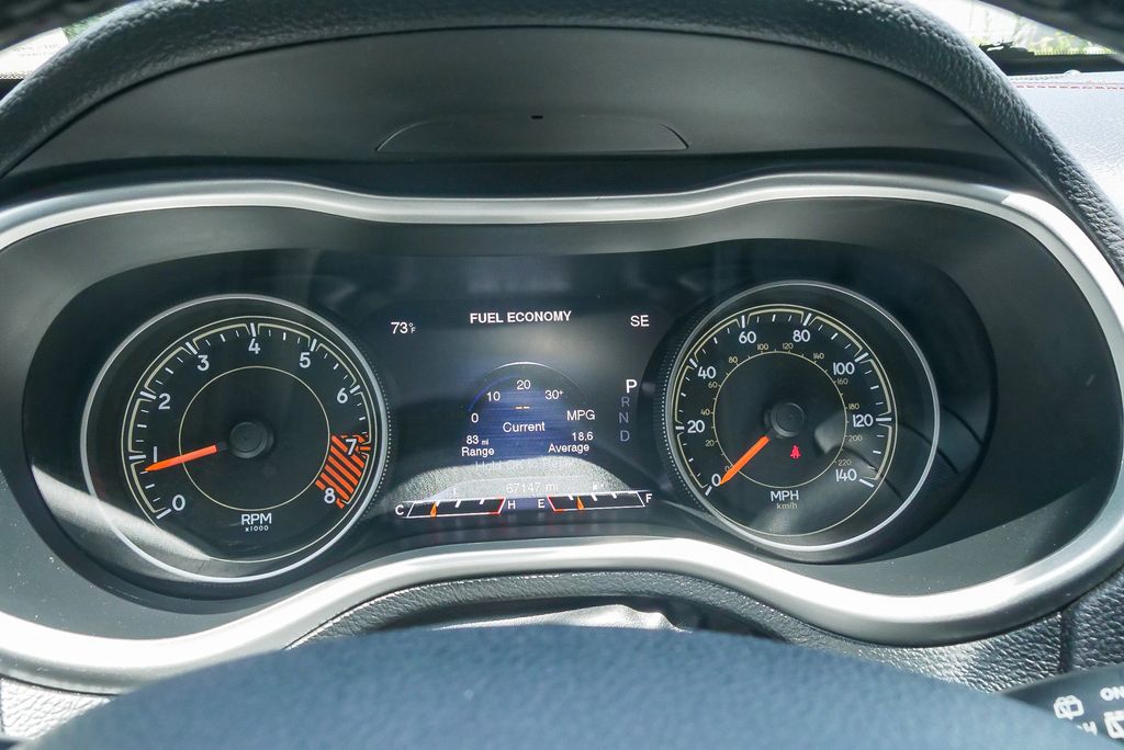 Thumbnail: 2015 Jeep Cherokee - 11