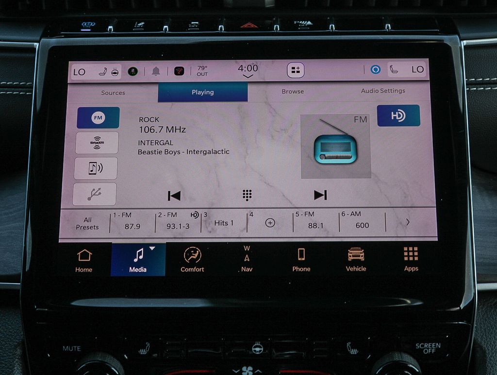Thumbnail: 2024 Jeep Grand Cherokee - 22