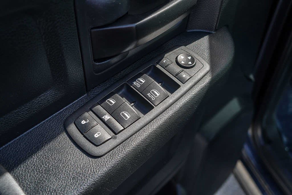 Thumbnail: 2017 RAM 1500 - 25