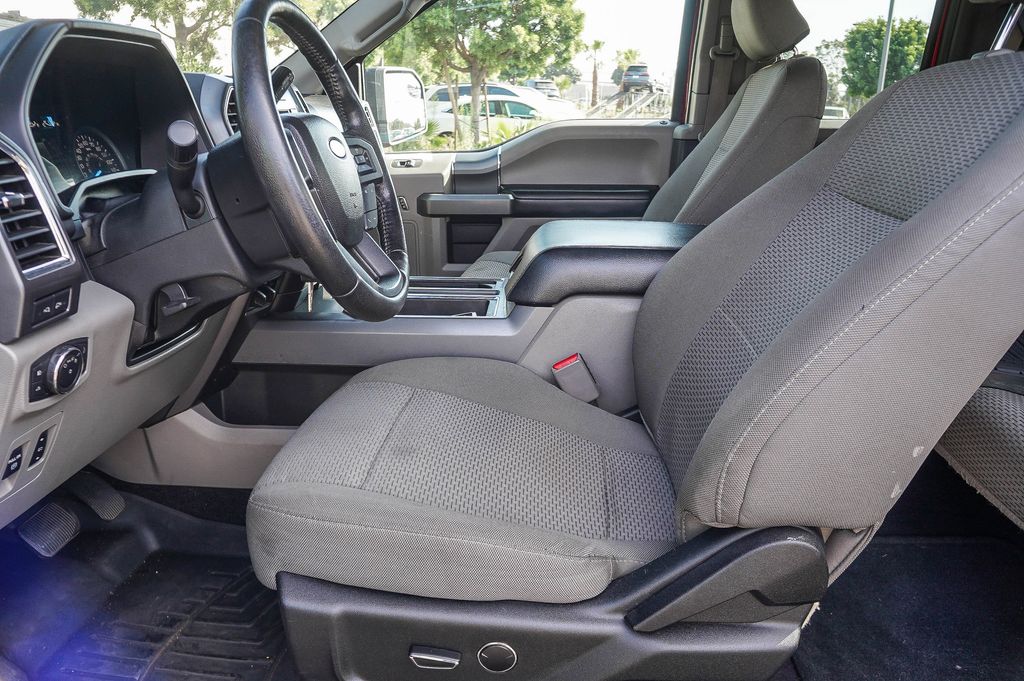 Thumbnail: 2016 Ford F-150 - 10