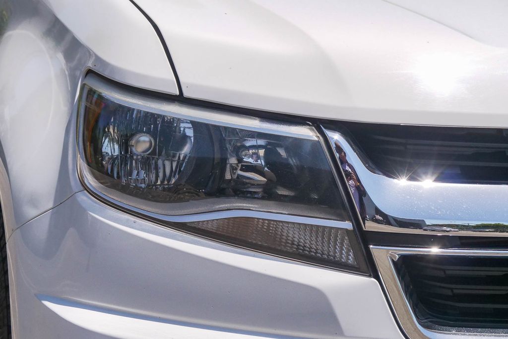 Thumbnail: 2018 Chevrolet Colorado - 11