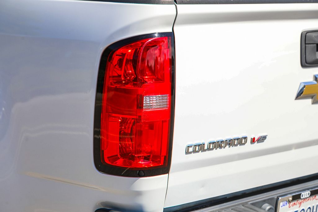 Thumbnail: 2018 Chevrolet Colorado - 17