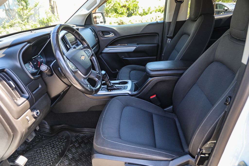 Thumbnail: 2018 Chevrolet Colorado - 9