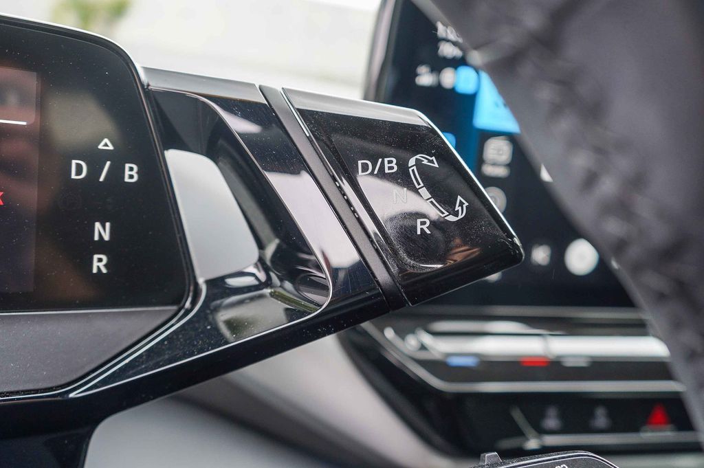 Thumbnail: 2023 Volkswagen ID.4 - 10