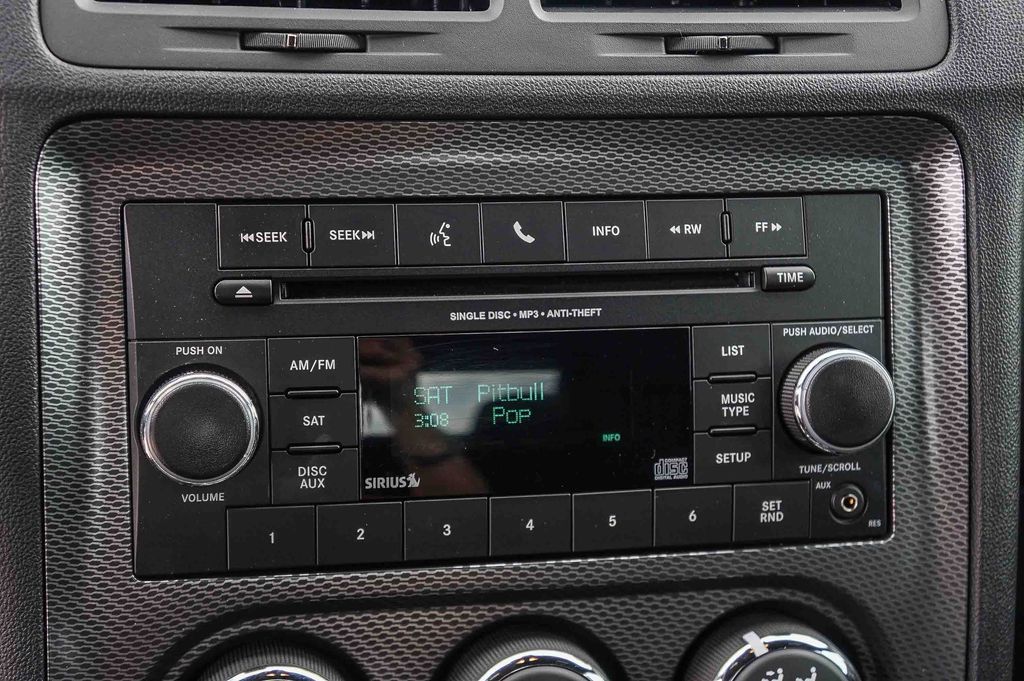 Thumbnail: 2013 Dodge Challenger - 22