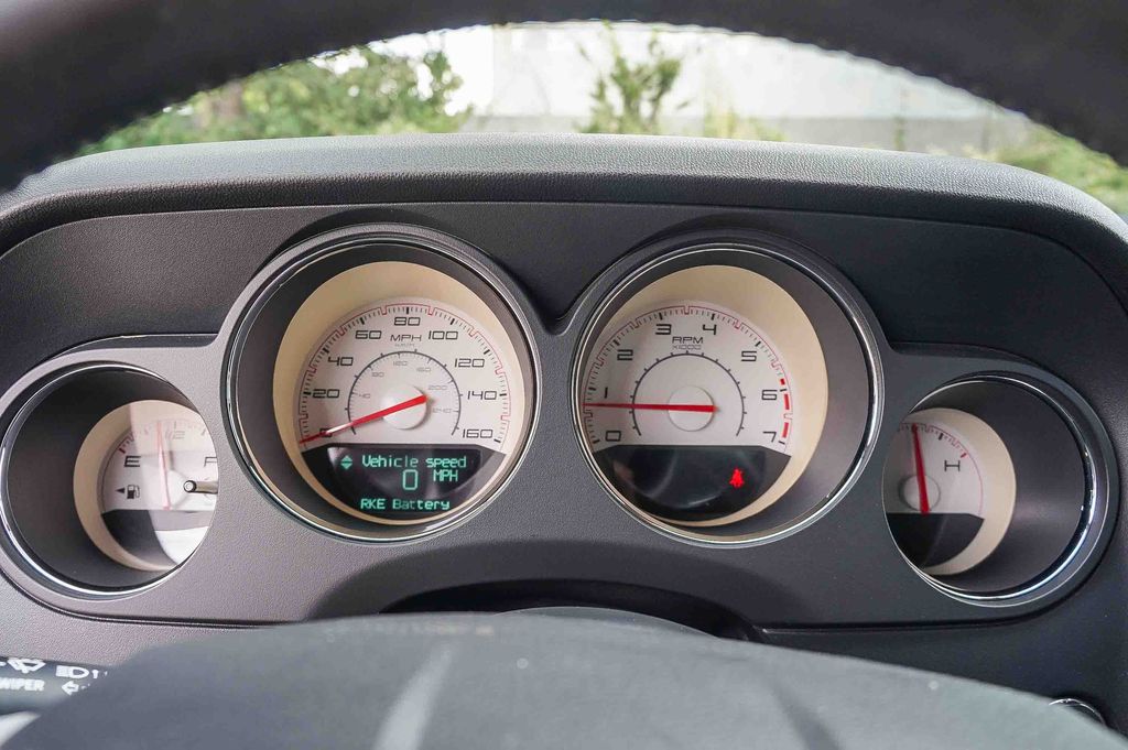 Thumbnail: 2013 Dodge Challenger - 14
