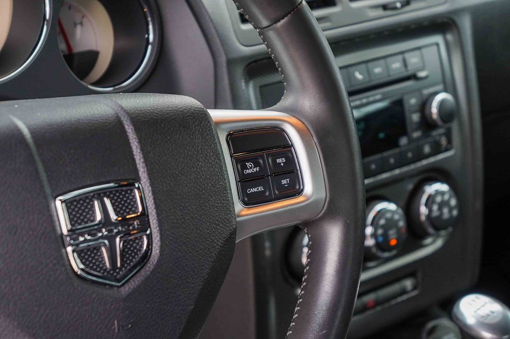 Thumbnail: 2013 Dodge Challenger - 24