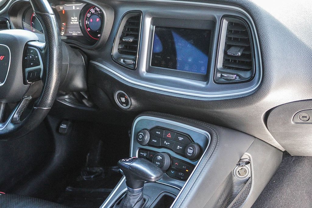 Thumbnail: 2019 Dodge Challenger - 19