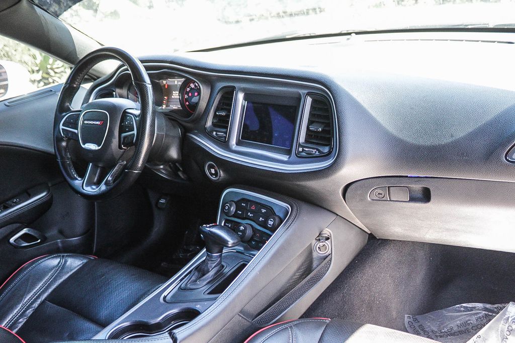 Thumbnail: 2019 Dodge Challenger - 2